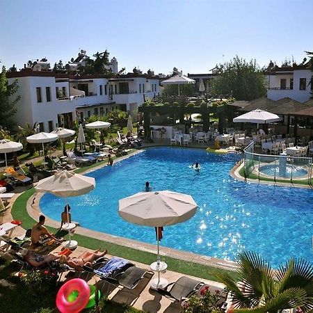 Cherry Apartments Turgutreis Eksteriør bilde